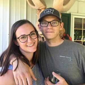 Meet your Posher, Courtney